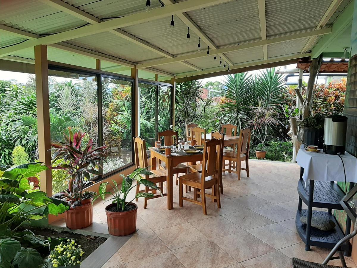 Marita'S Bed And Breakfast Nuevo Arenal Exterior photo